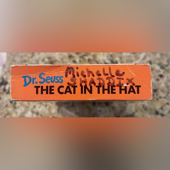 Dr. Seuss: THE CAT IN THE HAT (VHS) - Picture 3 of 3